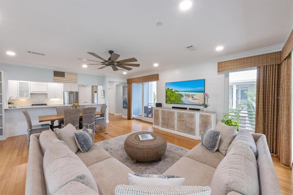 For Sale: $2,799,000 (3 beds, 3 baths, 2352 Square Feet)