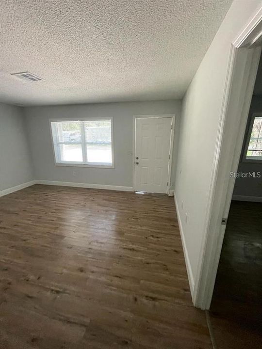 В аренду: $1,347 (2 спален, 1 ванн, 784 Квадратных фут)