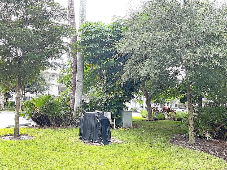 For Rent: $1,900 (2 beds, 2 baths, 1100 Square Feet)