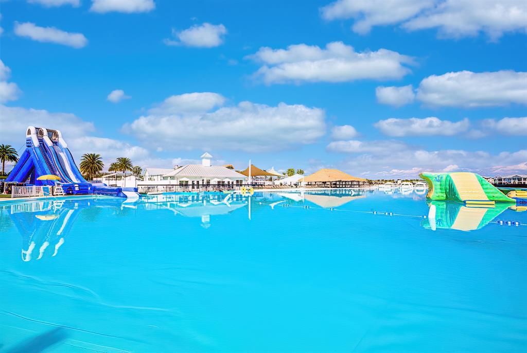 На продажу: $289,900 (3 спален, 2 ванн, 1695 Квадратных фут)