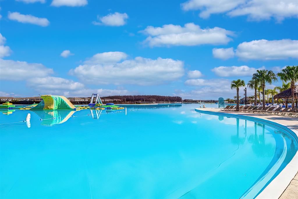 На продажу: $289,900 (3 спален, 2 ванн, 1695 Квадратных фут)