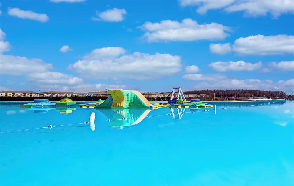 На продажу: $289,900 (3 спален, 2 ванн, 1695 Квадратных фут)