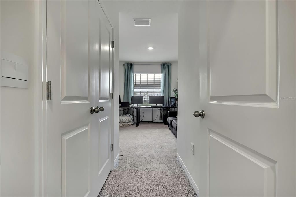 На продажу: $289,900 (3 спален, 2 ванн, 1695 Квадратных фут)