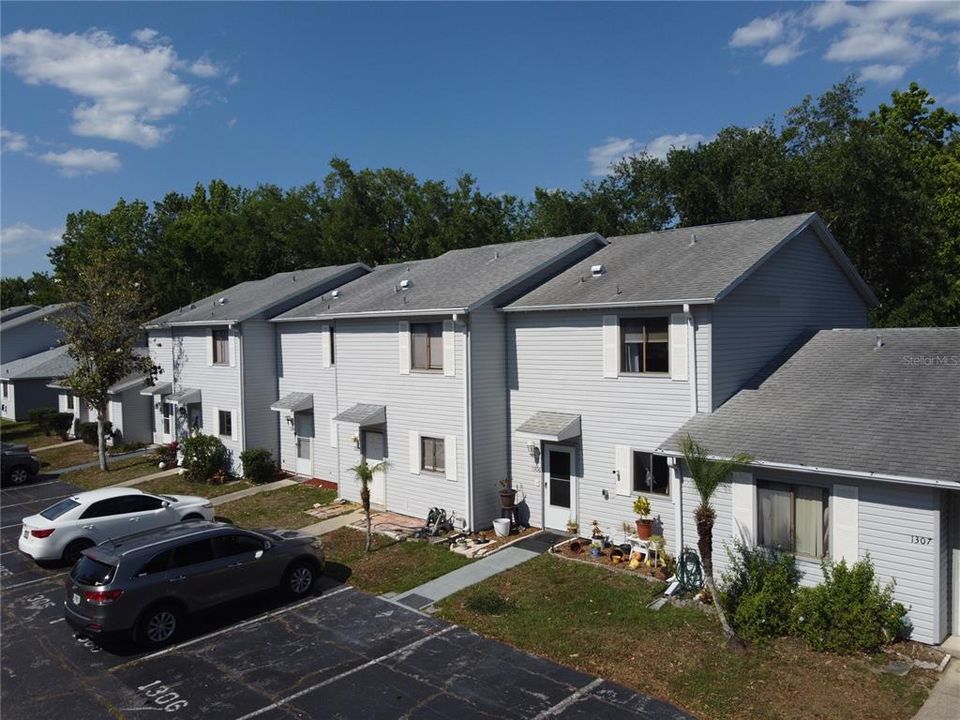 待售: $189,900 (2 贝兹, 2 浴室, 1152 平方英尺)