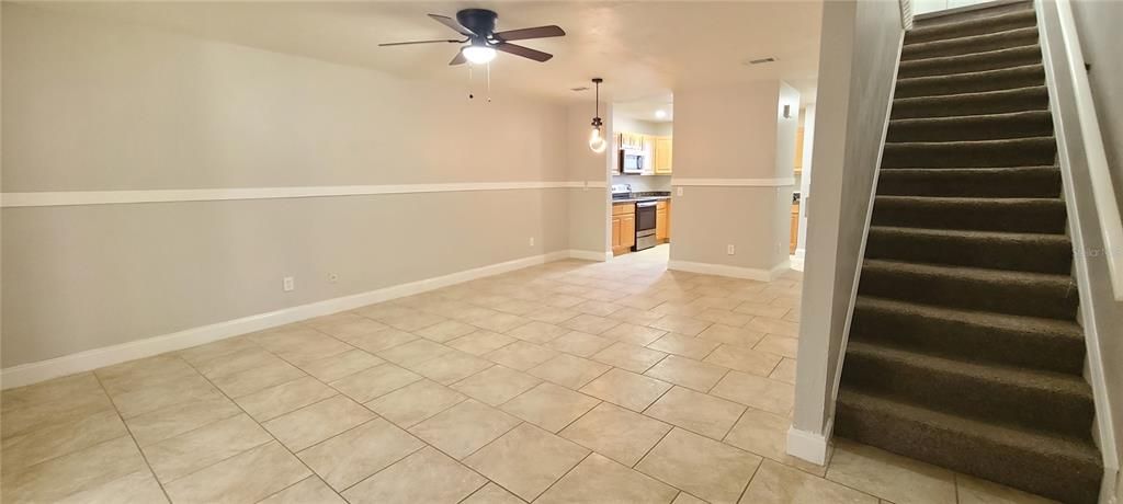 待售: $189,900 (2 贝兹, 2 浴室, 1152 平方英尺)