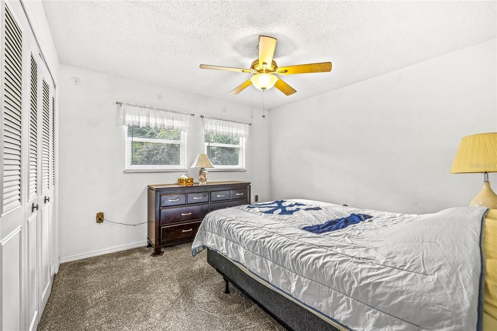 待售: $235,000 (3 贝兹, 2 浴室, 1542 平方英尺)