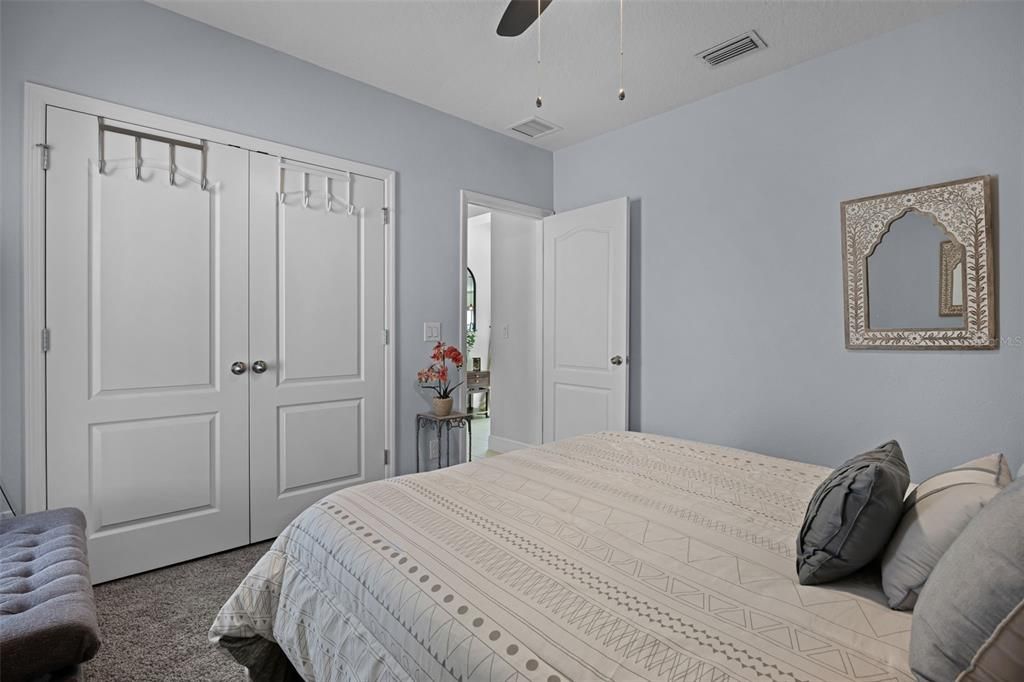 Active With Contract: $569,999 (5 beds, 3 baths, 3247 Square Feet)