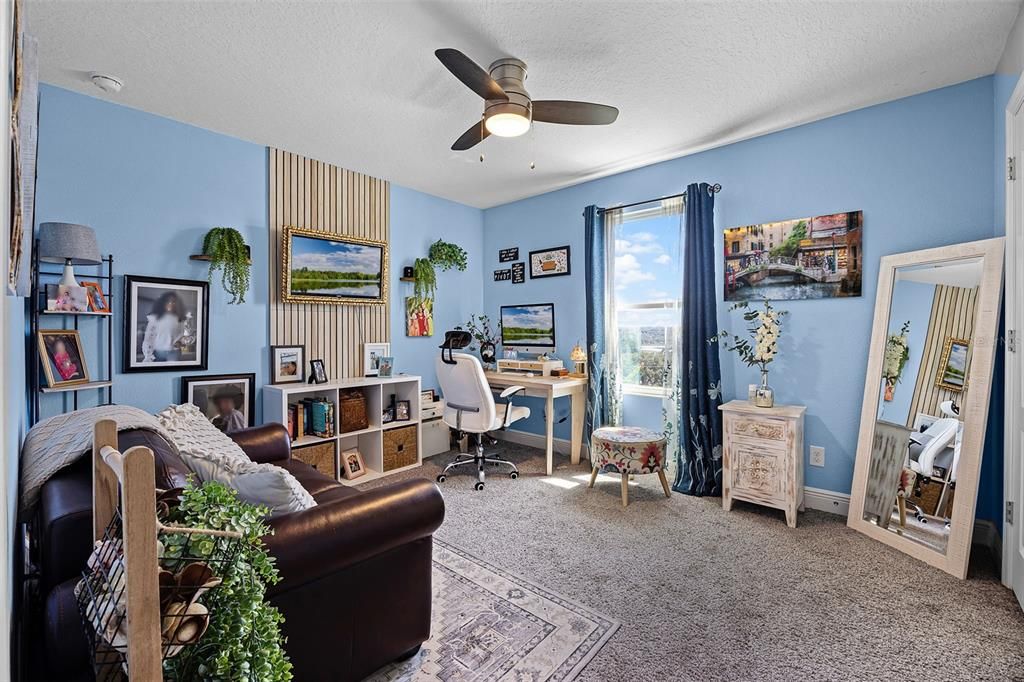 Active With Contract: $569,999 (5 beds, 3 baths, 3247 Square Feet)