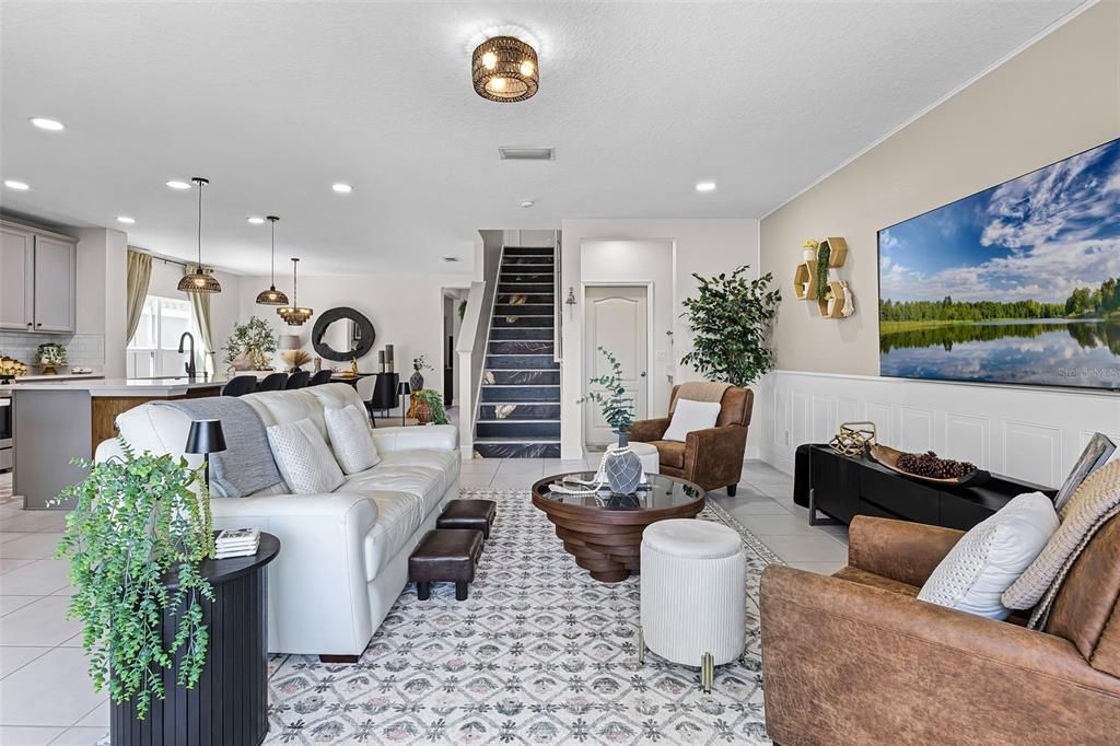 Active With Contract: $569,999 (5 beds, 3 baths, 3247 Square Feet)