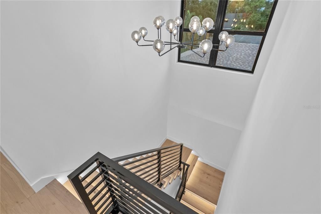 Activo con contrato: $1,685,000 (5 camas, 5 baños, 3420 Pies cuadrados)