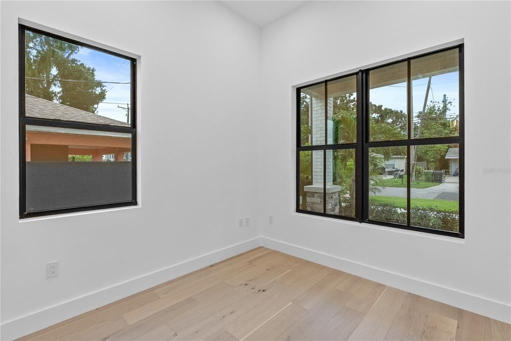 Activo con contrato: $1,685,000 (5 camas, 5 baños, 3420 Pies cuadrados)