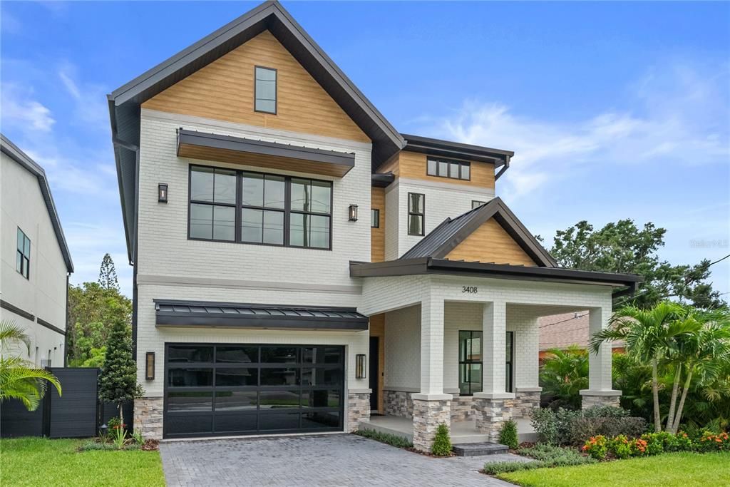 Activo con contrato: $1,685,000 (5 camas, 5 baños, 3420 Pies cuadrados)