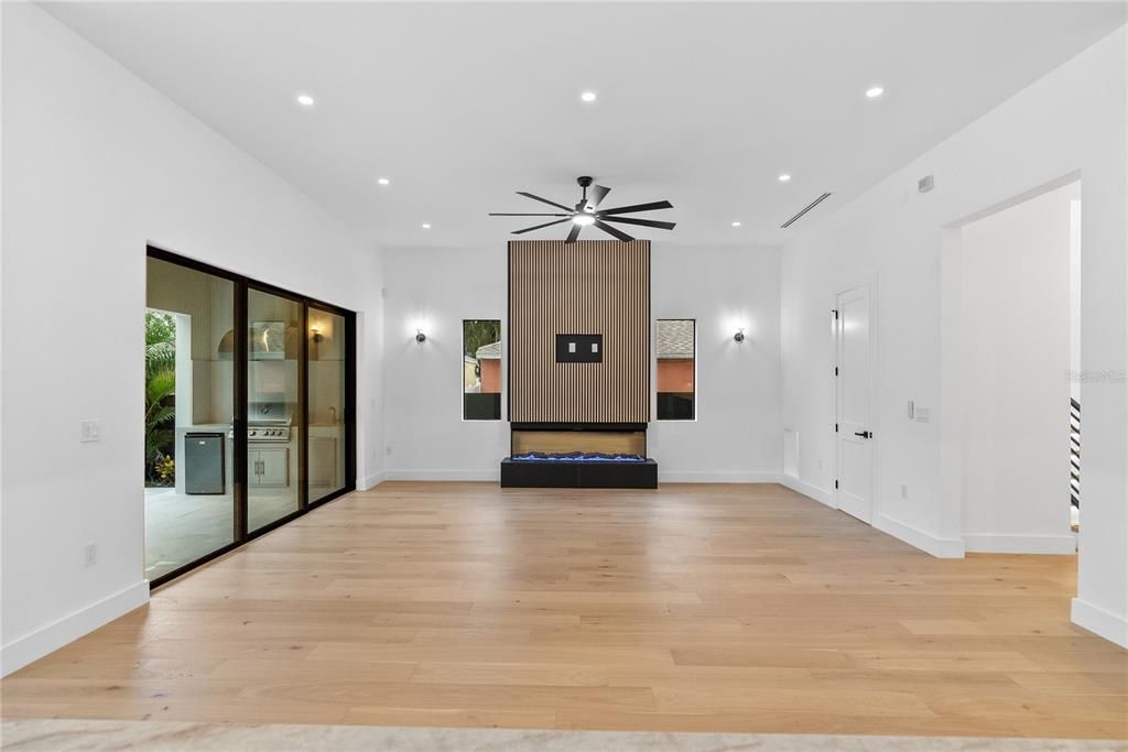 Activo con contrato: $1,685,000 (5 camas, 5 baños, 3420 Pies cuadrados)