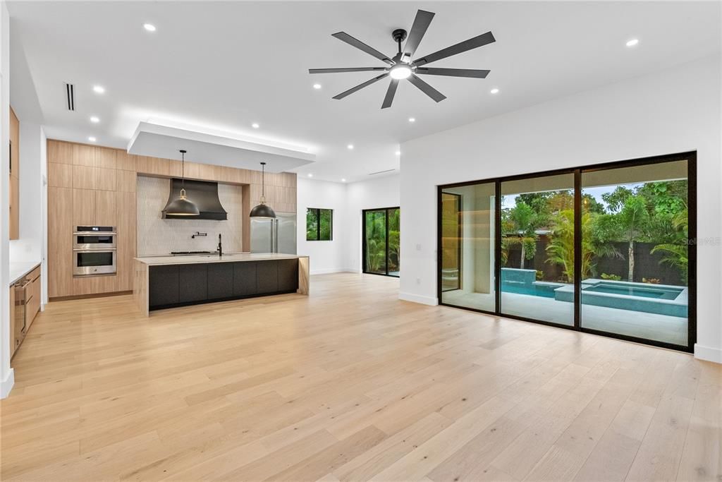 Activo con contrato: $1,685,000 (5 camas, 5 baños, 3420 Pies cuadrados)