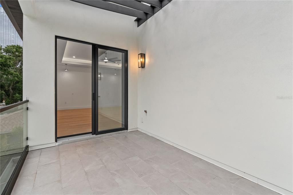 Activo con contrato: $1,685,000 (5 camas, 5 baños, 3420 Pies cuadrados)