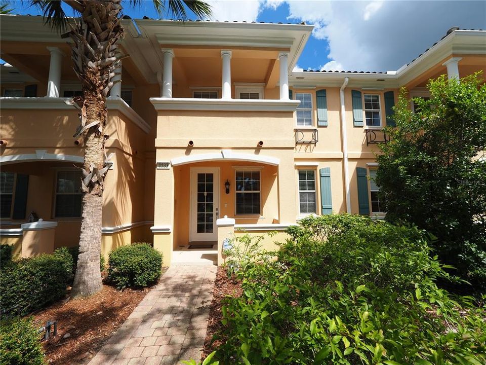 Active With Contract: $325,000 (3 beds, 2 baths, 1652 Square Feet)