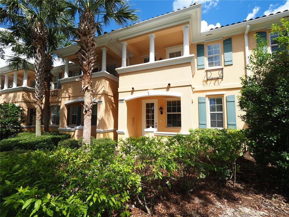 Active With Contract: $325,000 (3 beds, 2 baths, 1652 Square Feet)