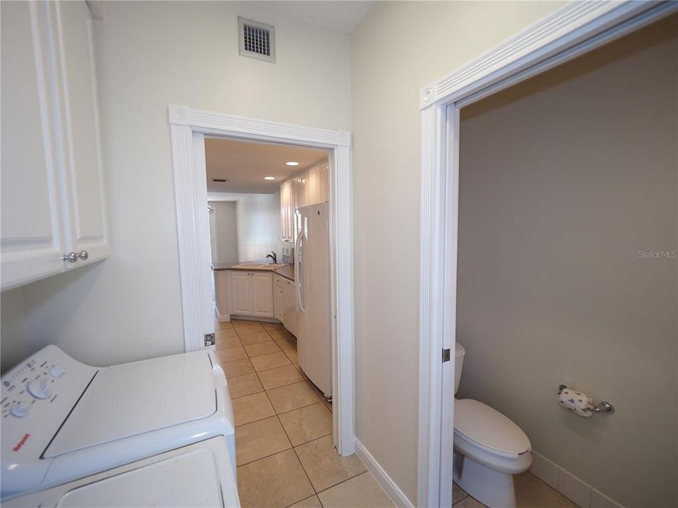 Active With Contract: $325,000 (3 beds, 2 baths, 1652 Square Feet)