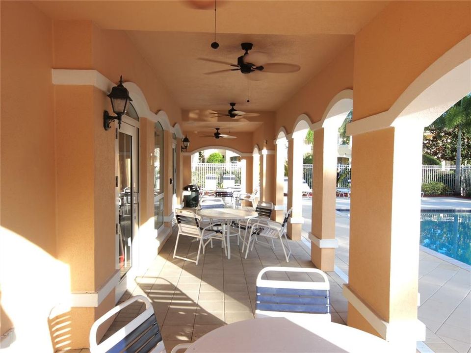 Active With Contract: $325,000 (3 beds, 2 baths, 1652 Square Feet)