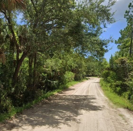 На продажу: $342,000 (3.33 acres)