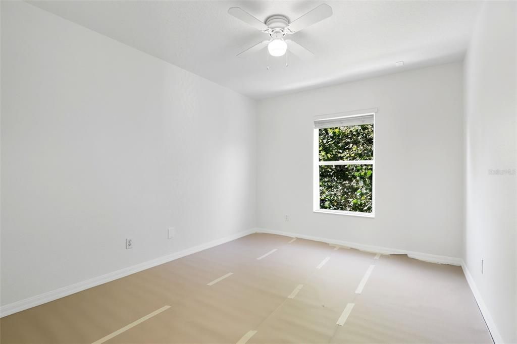 Под контрактом: $279,900 (3 спален, 2 ванн, 1915 Квадратных фут)