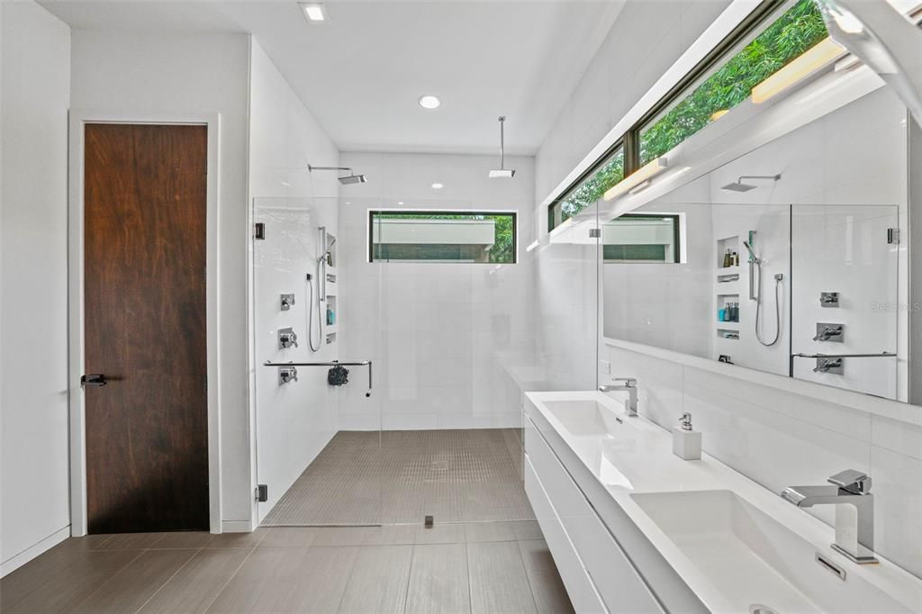 En Venta: $3,095,000 (5 camas, 4 baños, 4191 Pies cuadrados)