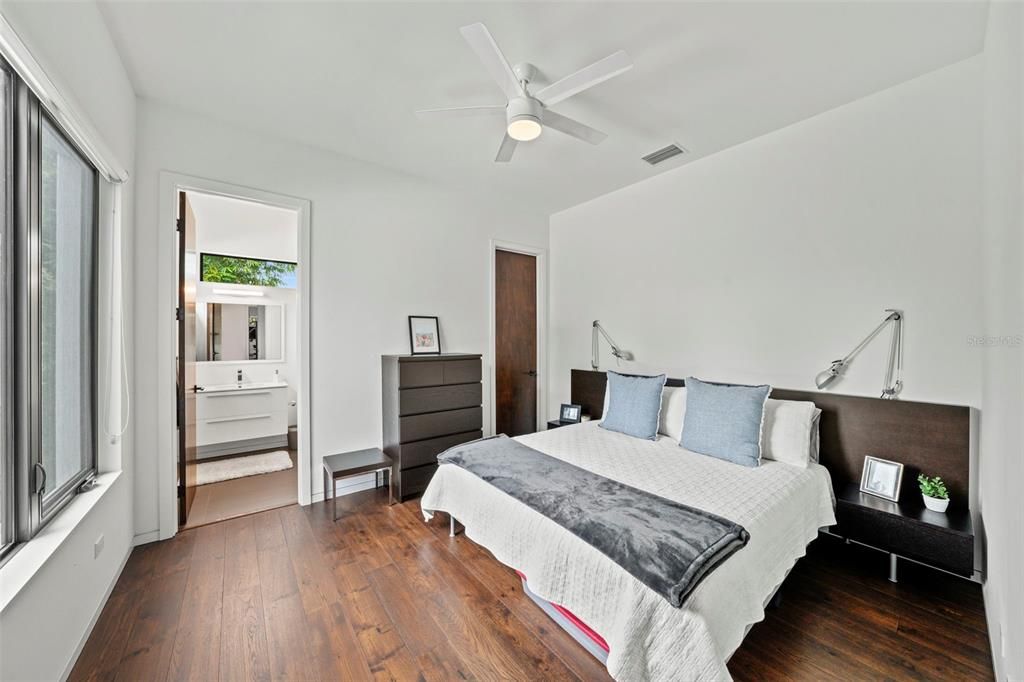 En Venta: $3,095,000 (5 camas, 4 baños, 4191 Pies cuadrados)