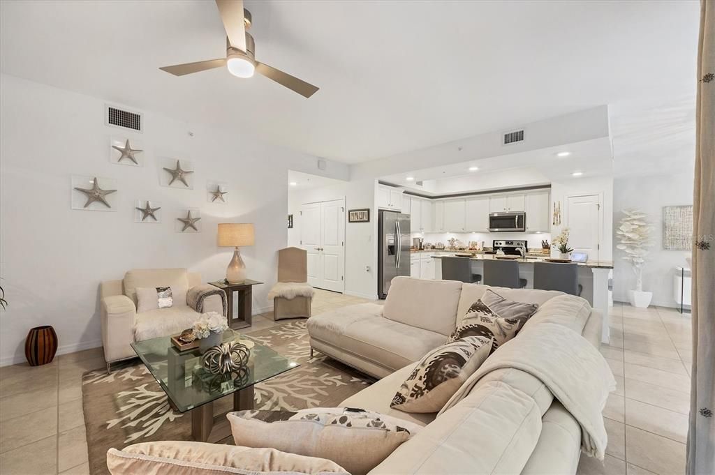 En Venta: $299,500 (2 camas, 2 baños, 1242 Pies cuadrados)