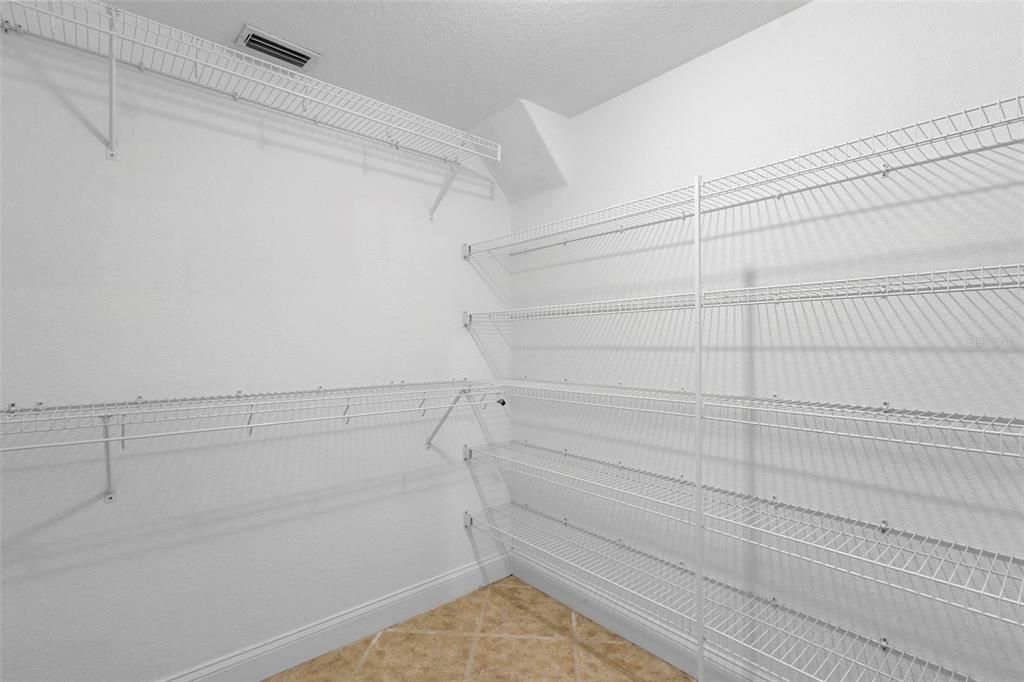 For Sale: $399,900 (2 beds, 2 baths, 1552 Square Feet)