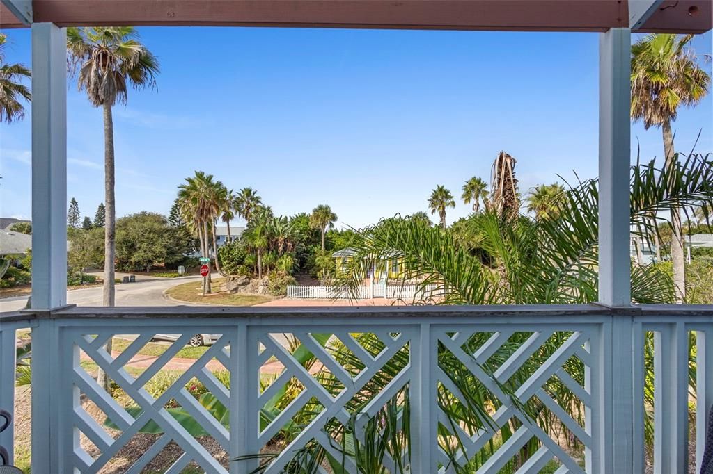 For Sale: $399,900 (2 beds, 2 baths, 1552 Square Feet)