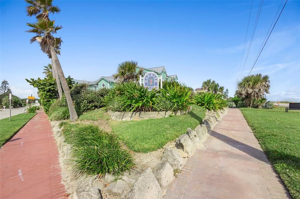 For Sale: $399,900 (2 beds, 2 baths, 1552 Square Feet)