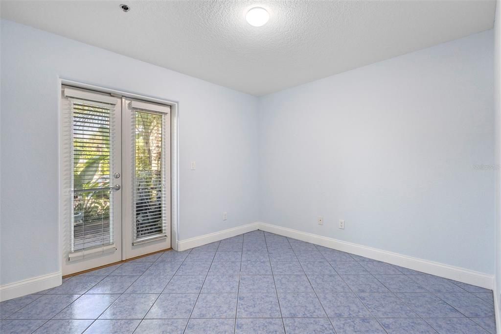 For Sale: $399,900 (2 beds, 2 baths, 1552 Square Feet)