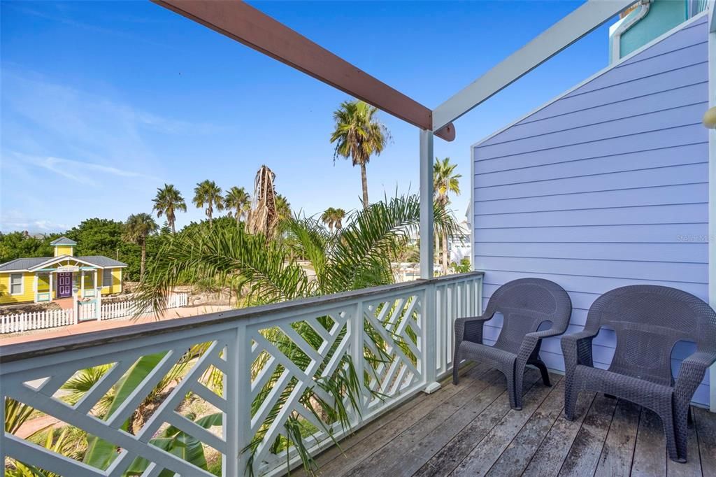 For Sale: $399,900 (2 beds, 2 baths, 1552 Square Feet)