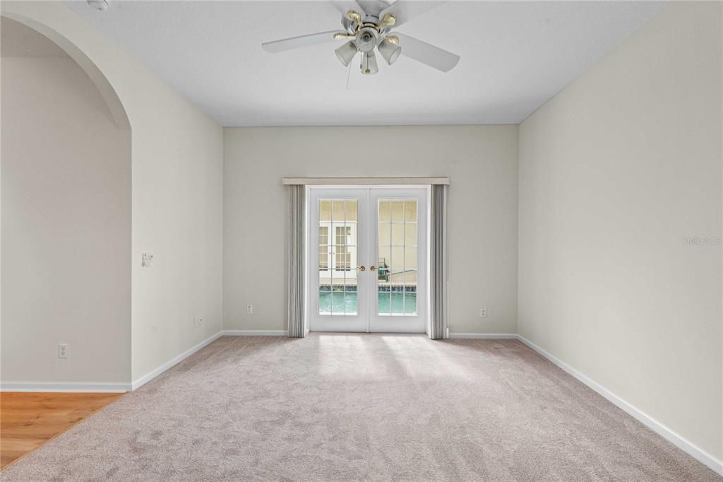 Activo con contrato: $340,000 (2 camas, 3 baños, 1835 Pies cuadrados)