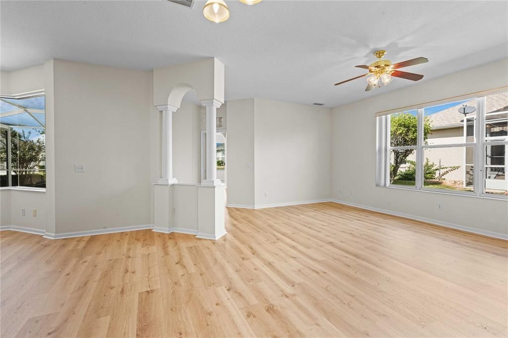 Activo con contrato: $340,000 (2 camas, 3 baños, 1835 Pies cuadrados)