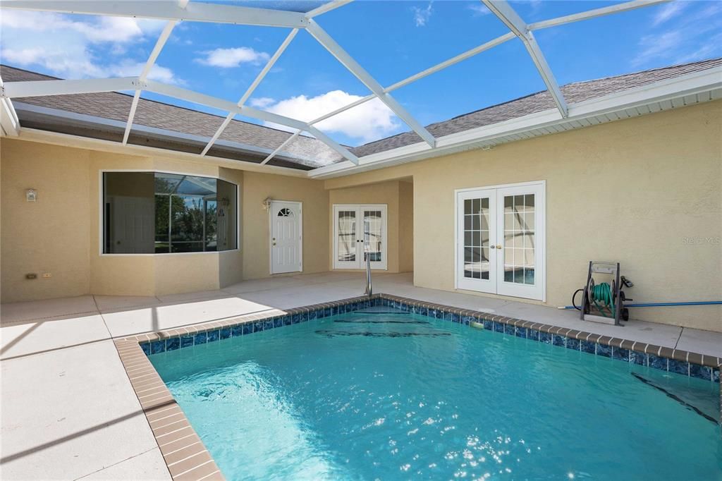 Activo con contrato: $340,000 (2 camas, 3 baños, 1835 Pies cuadrados)