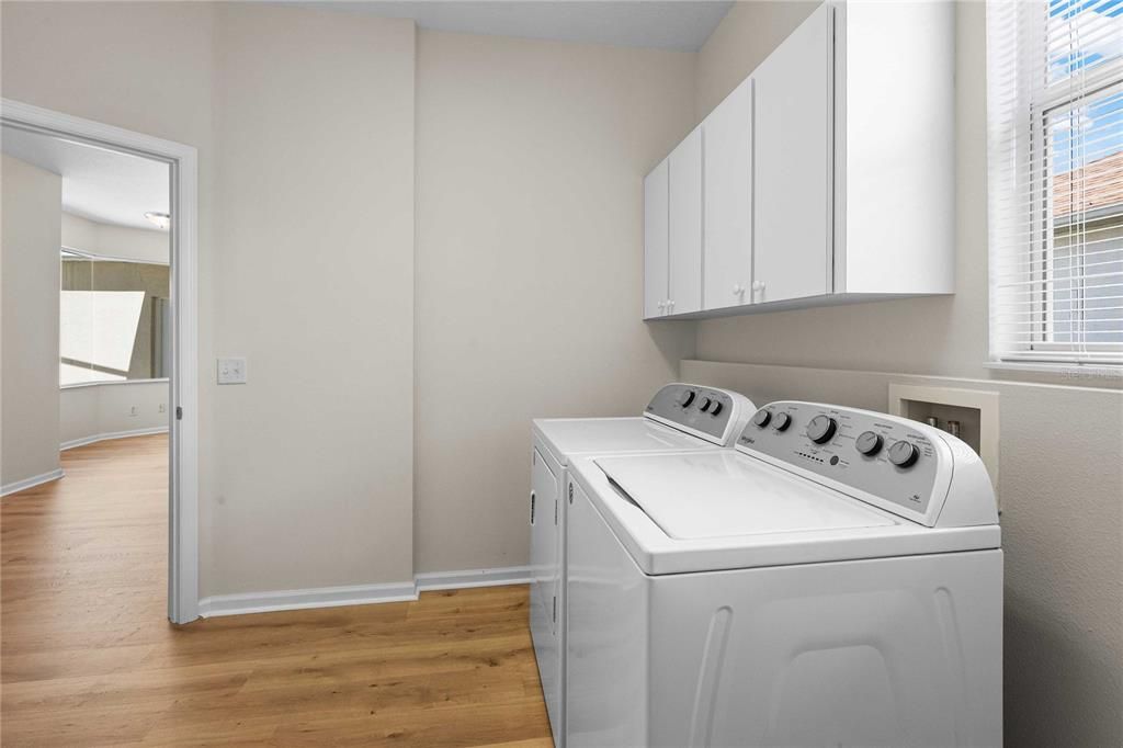 Activo con contrato: $340,000 (2 camas, 3 baños, 1835 Pies cuadrados)