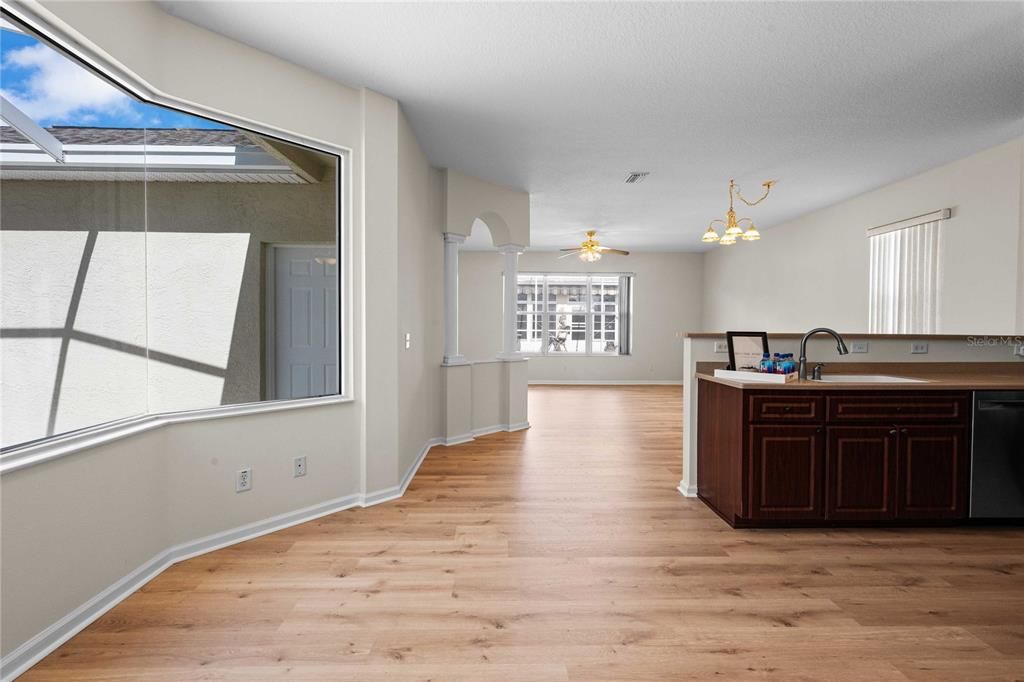 Activo con contrato: $340,000 (2 camas, 3 baños, 1835 Pies cuadrados)