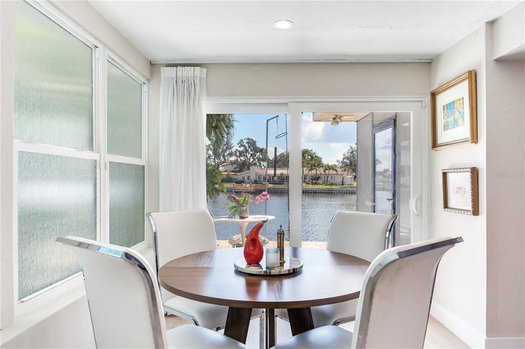 待售: $1,700,000 (4 贝兹, 3 浴室, 2934 平方英尺)