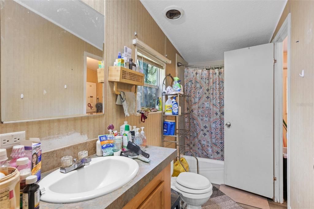 For Sale: $107,000 (2 beds, 2 baths, 960 Square Feet)