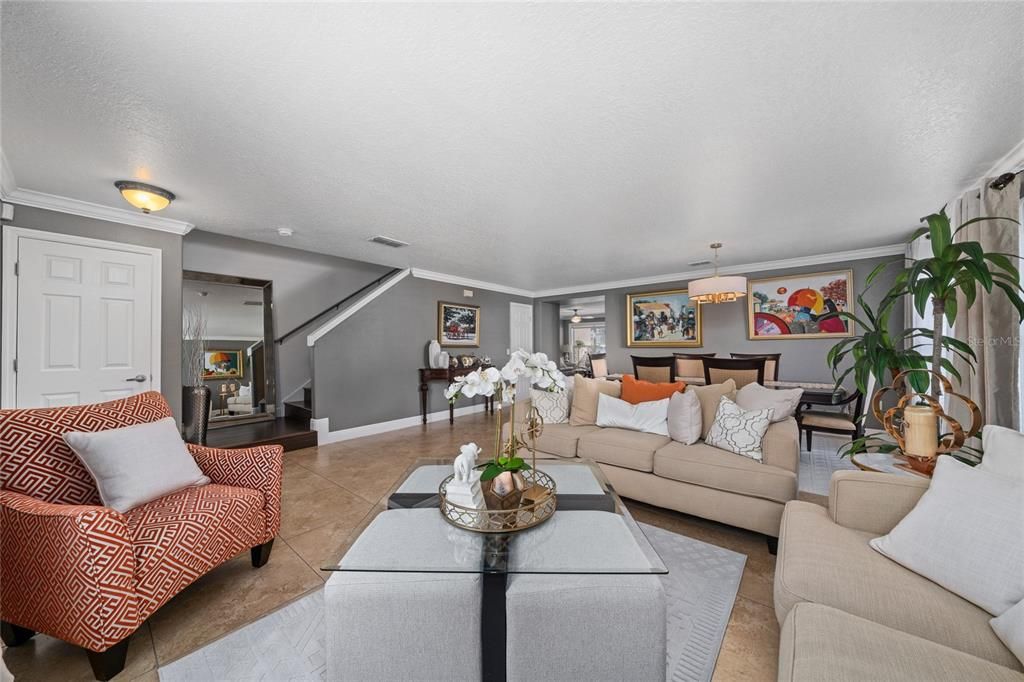 На продажу: $665,000 (5 спален, 3 ванн, 3642 Квадратных фут)