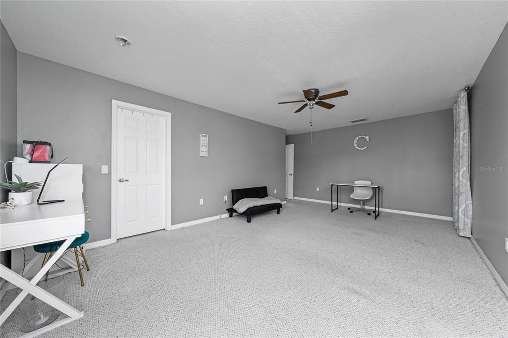 На продажу: $665,000 (5 спален, 3 ванн, 3642 Квадратных фут)