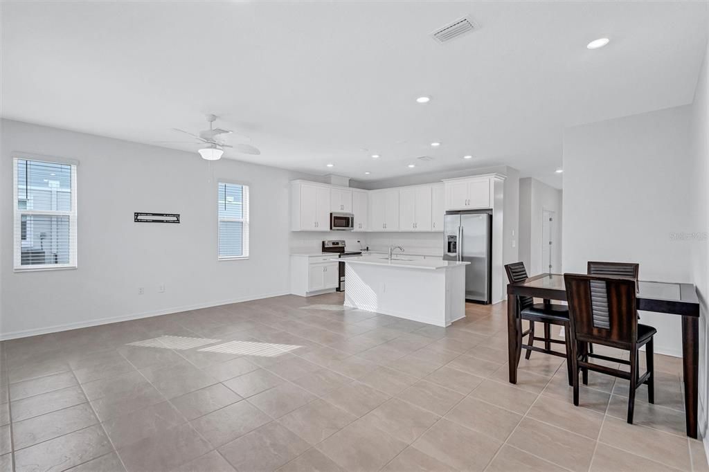 В аренду: $3,000 (3 спален, 2 ванн, 1912 Квадратных фут)