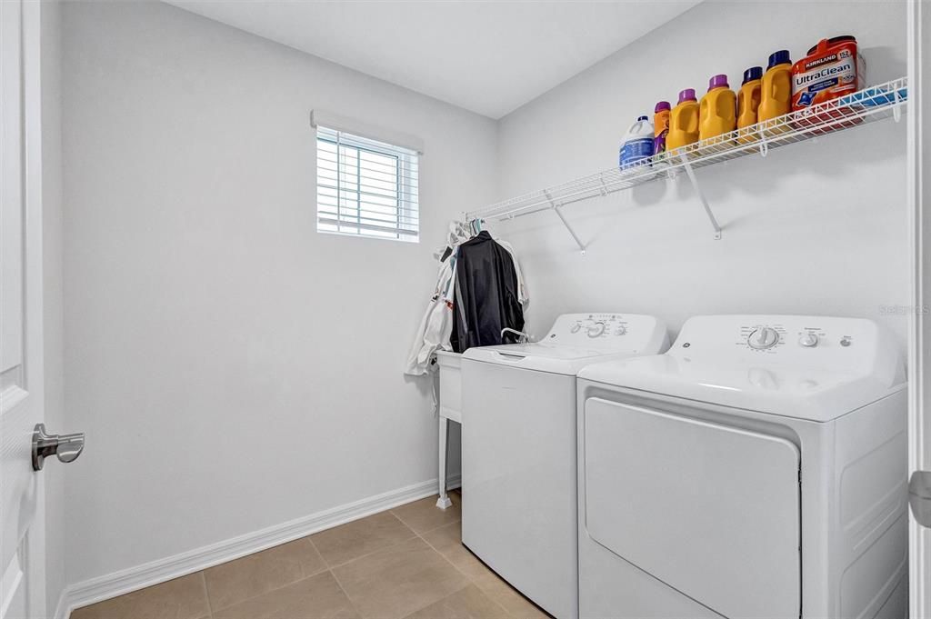 В аренду: $3,000 (3 спален, 2 ванн, 1912 Квадратных фут)