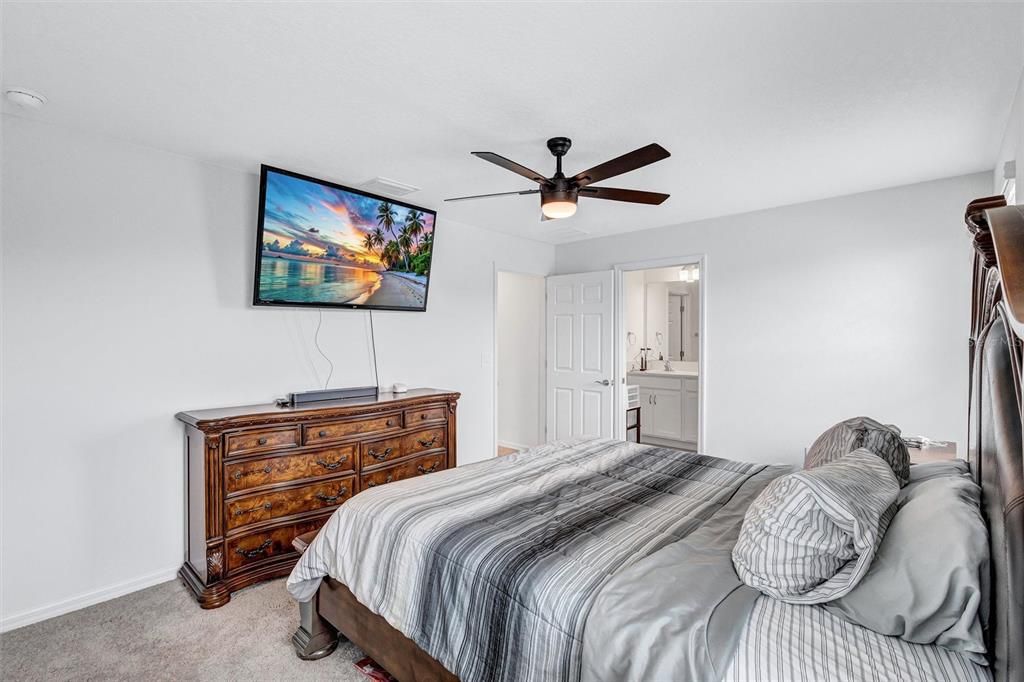 В аренду: $3,000 (3 спален, 2 ванн, 1912 Квадратных фут)