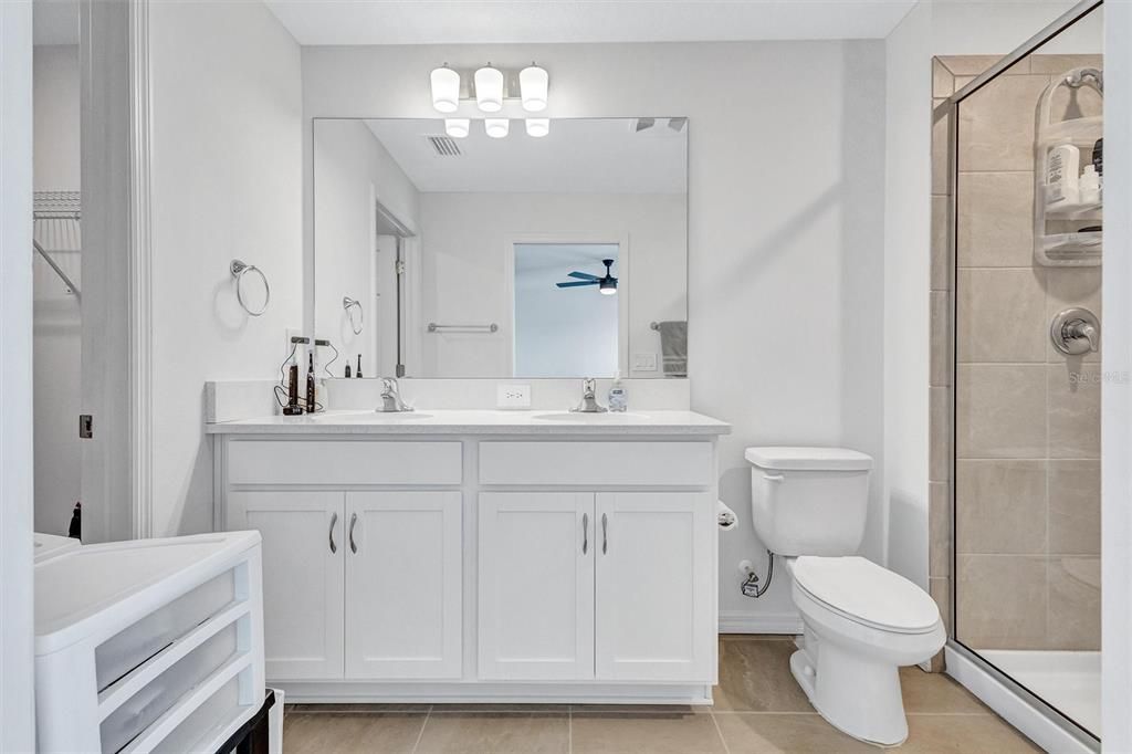 В аренду: $3,000 (3 спален, 2 ванн, 1912 Квадратных фут)