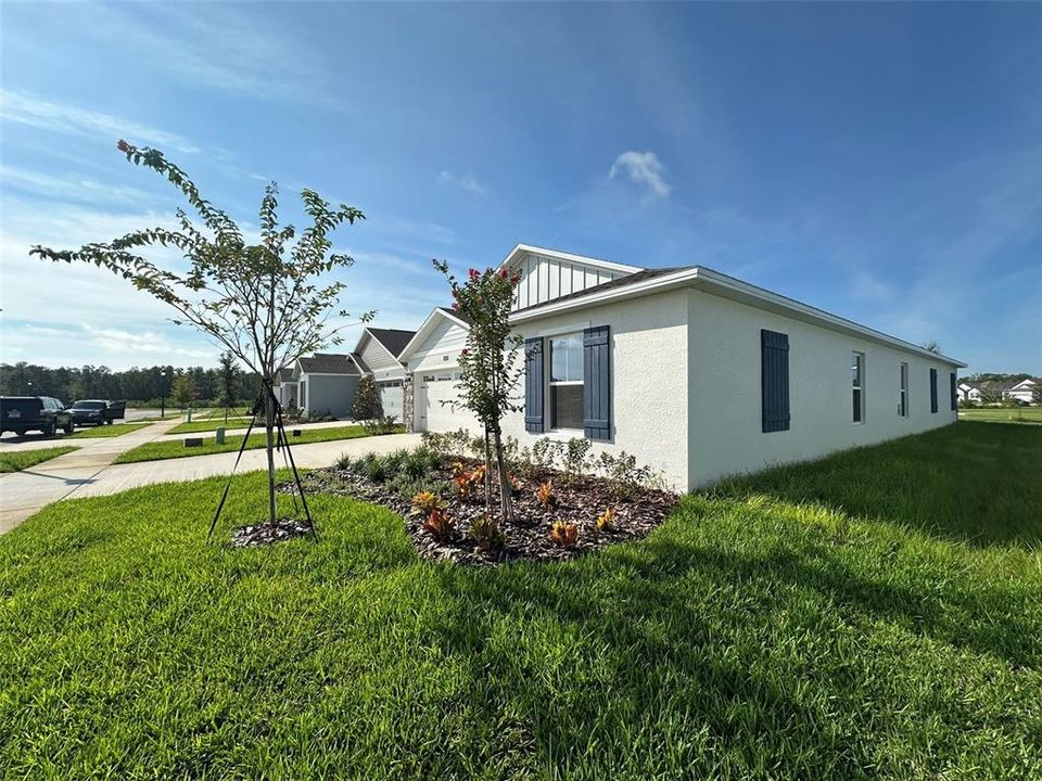 合同活跃: $2,099 (4 贝兹, 3 浴室, 2174 平方英尺)