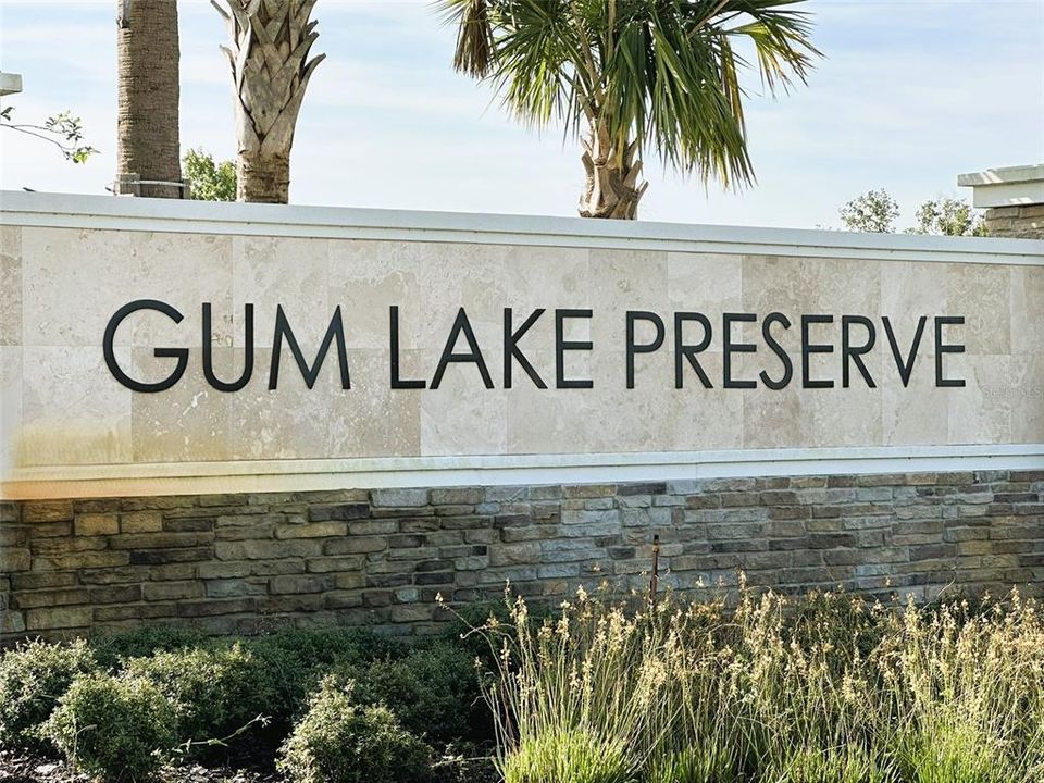 合同活跃: $2,099 (4 贝兹, 3 浴室, 2174 平方英尺)