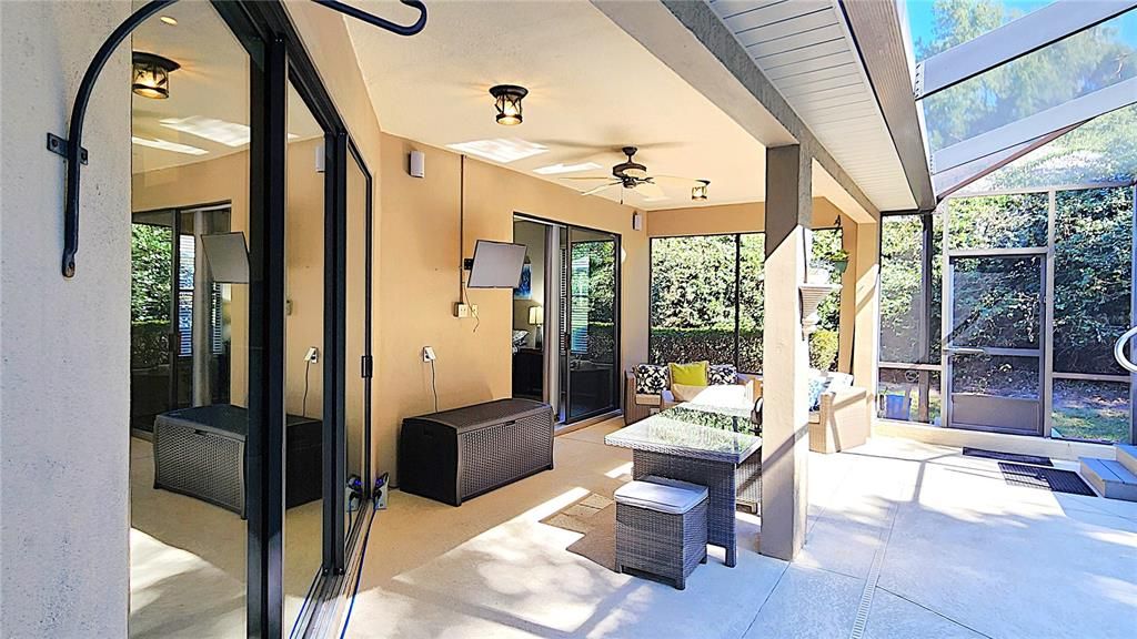 合同活跃: $475,000 (3 贝兹, 2 浴室, 2119 平方英尺)