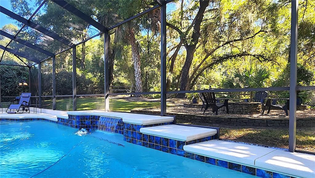 合同活跃: $475,000 (3 贝兹, 2 浴室, 2119 平方英尺)